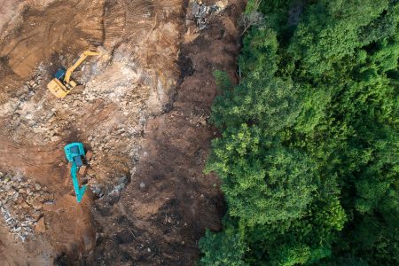 Electrification and renewable fuel clearest pathway to zero-emissions construction